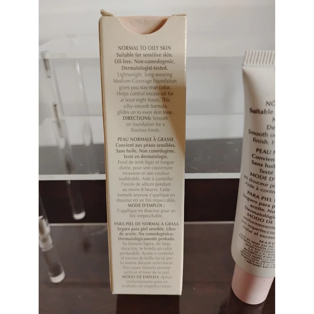Mary Kay Medium-Coverage Foundation Bronze 808 Normal to Oily Skin 1 fl oz NEW